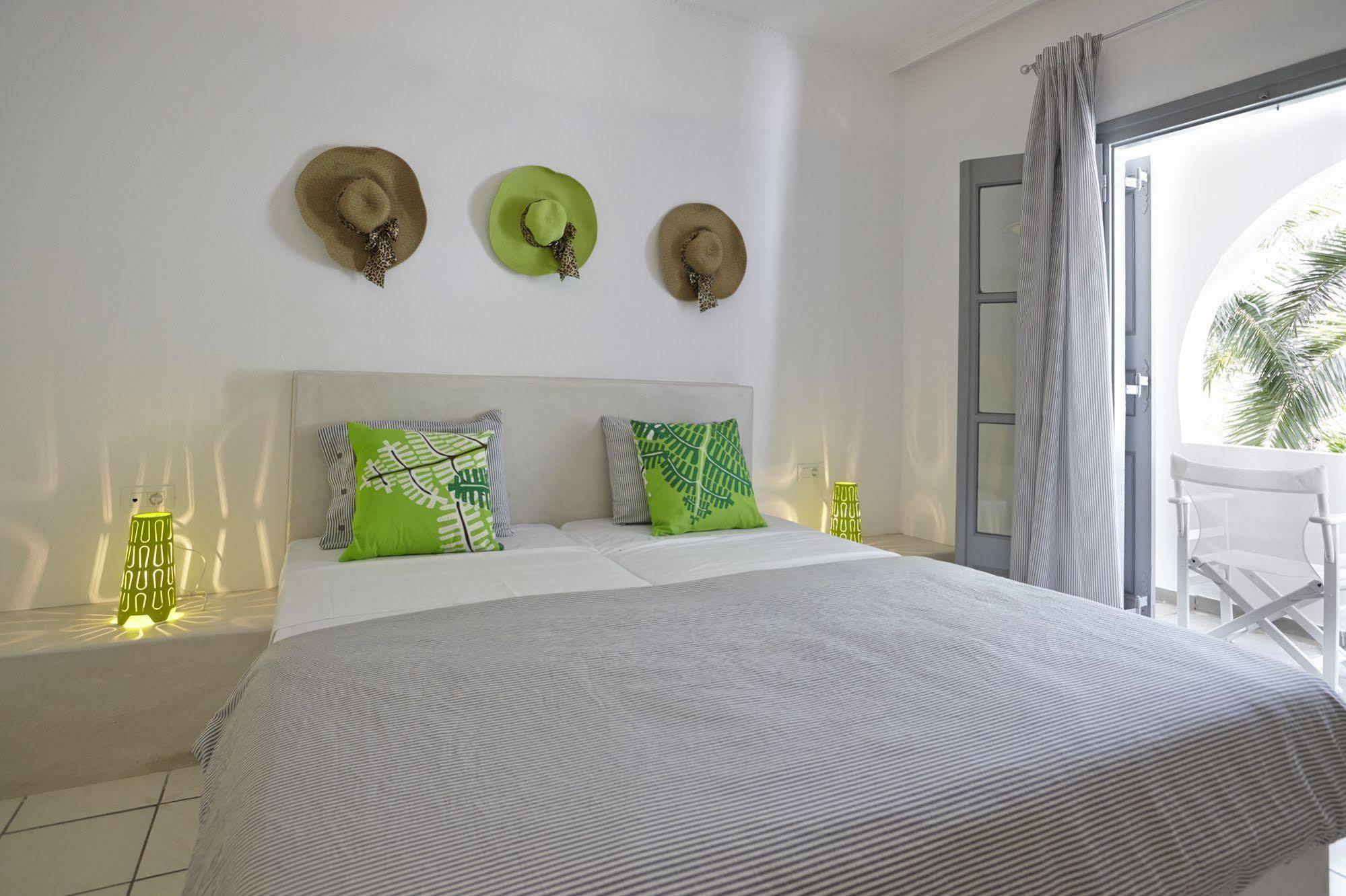 Fenix Hotel Периса Екстериор снимка