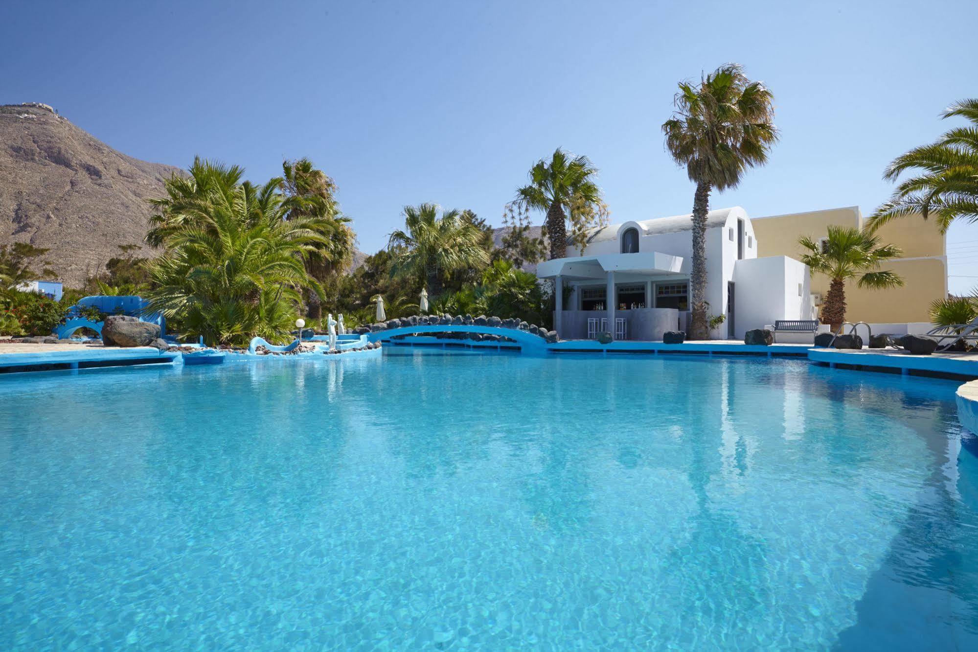 Fenix Hotel Периса Екстериор снимка