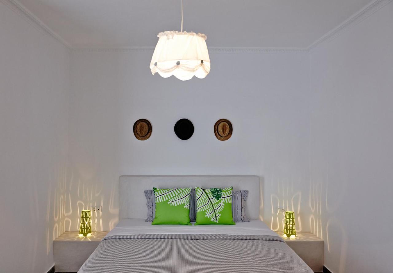 Fenix Hotel Периса Екстериор снимка